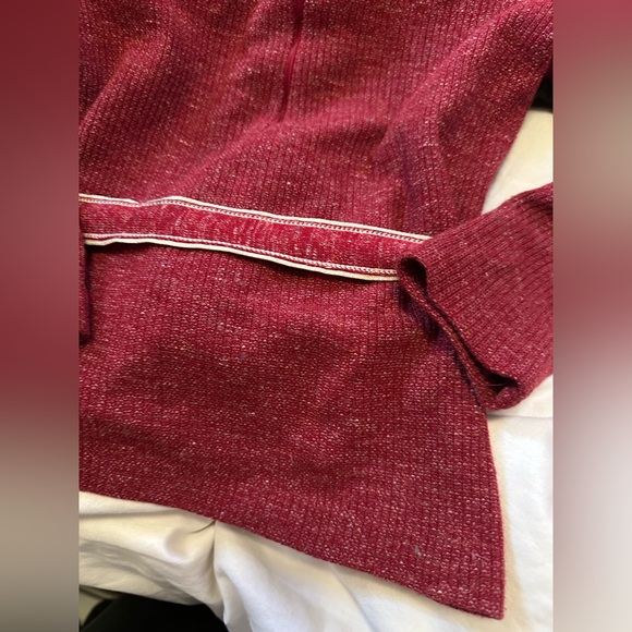 Vintage 1970s Red Knit Sweater with leaf Collar - Picture 7 of 10